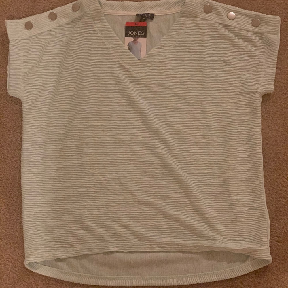 Women’s NWT Jones New York top